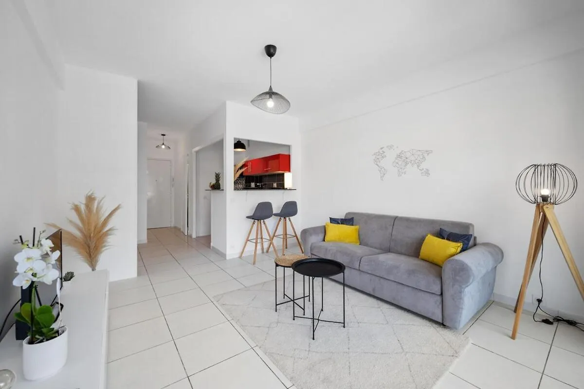 דירה מנטון Le Serenity - Proche Gare - Hyper Centre -Terrasse צרפת